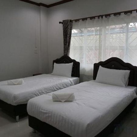 Oyo 75394 Sakthong Grand Hotel Chiang Khong Exterior photo